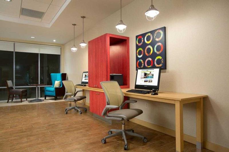 Home2 Suites By Hilton Эдисон Экстерьер фото